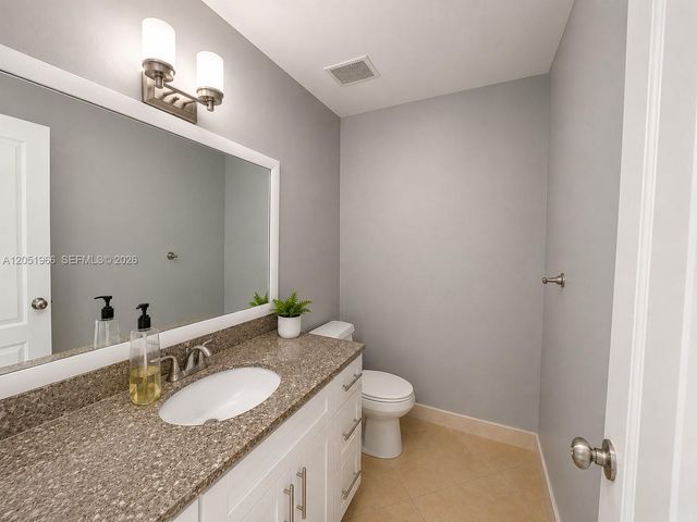 520 SW 167th Ter, Weston, FL 33326