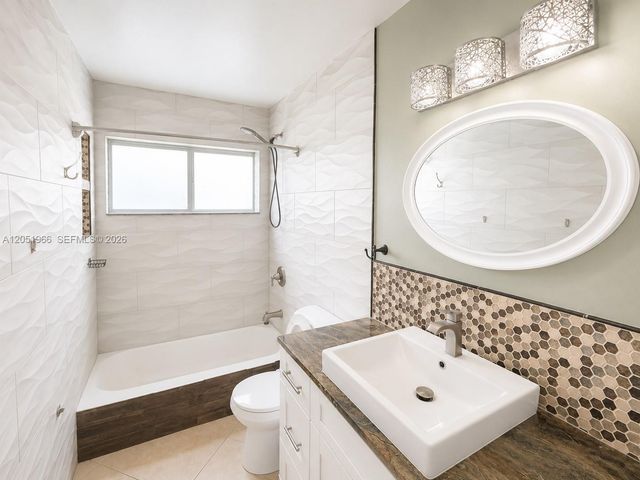 520 SW 167th Ter, Weston, FL 33326