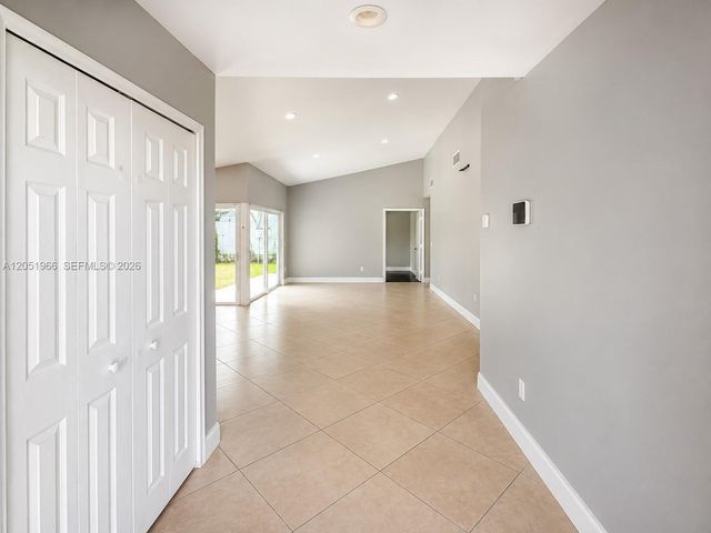 520 SW 167th Ter, Weston, FL 33326