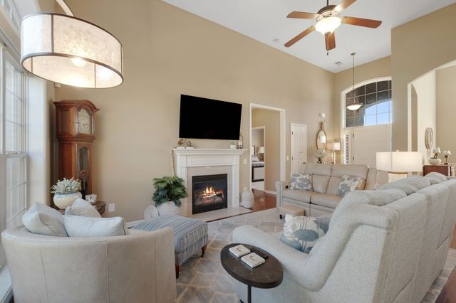 1113 Claire Ct, Gallatin, TN 37066