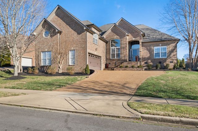 1113 Claire Ct, Gallatin, TN 37066