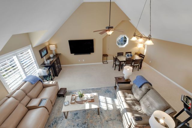 1113 Claire Ct, Gallatin, TN 37066