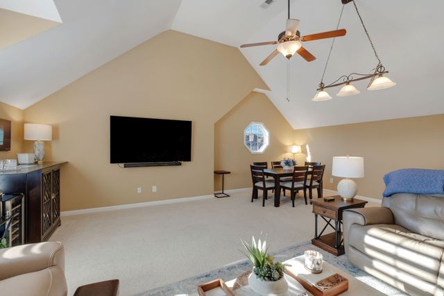 1113 Claire Ct, Gallatin, TN 37066