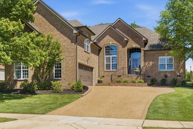 1113 Claire Ct, Gallatin, TN 37066