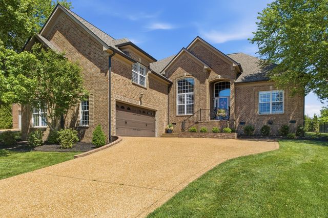 1113 Claire Ct, Gallatin, TN 37066