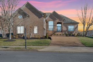 1113 Claire Ct, Gallatin, TN 37066