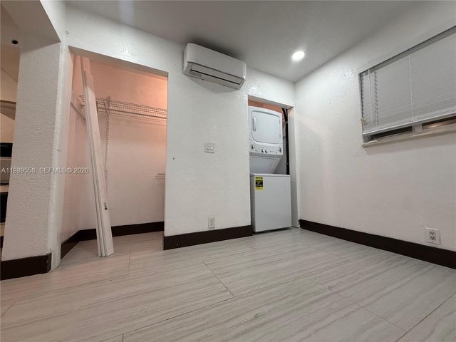 1881 SW 42nd Ter Unit B, Fort Lauderdale, FL 33317