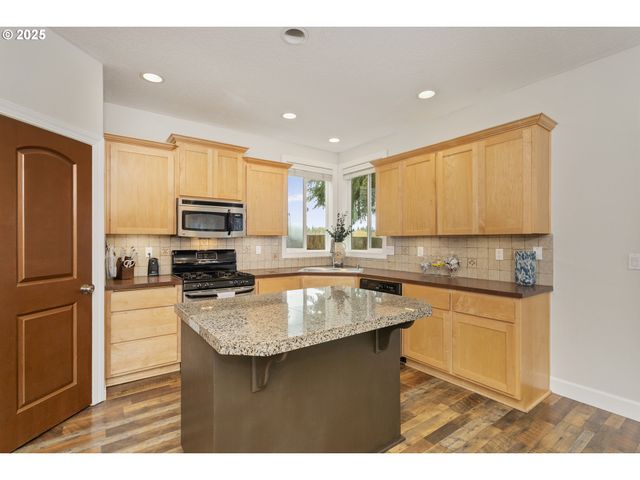 2206 Ne 177TH Ave, Vancouver, WA 98684