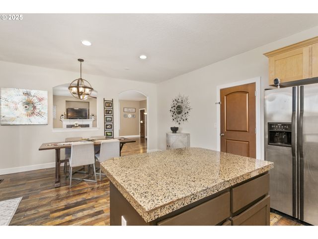 2206 Ne 177TH Ave, Vancouver, WA 98684