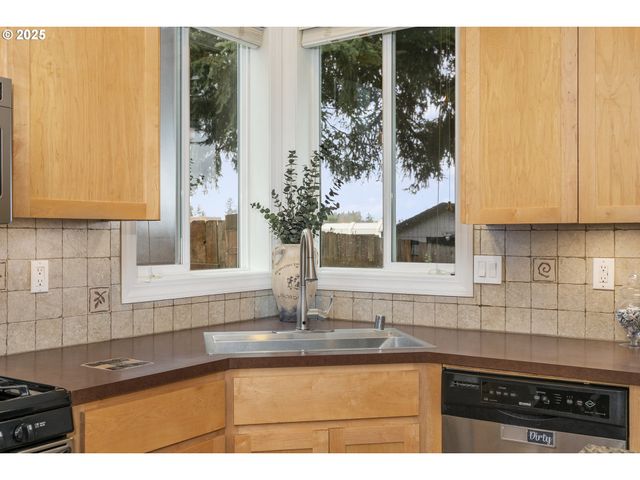 2206 Ne 177TH Ave, Vancouver, WA 98684
