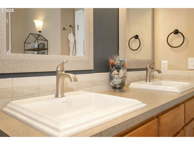 2206 Ne 177TH Ave, Vancouver, WA 98684