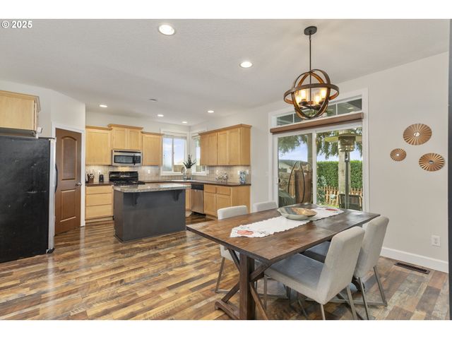 2206 Ne 177TH Ave, Vancouver, WA 98684