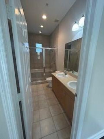 2337 Vintage Drive, Lighthouse Point, FL 33064