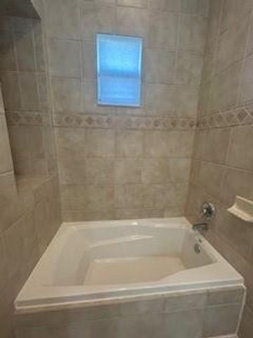 2337 Vintage Drive, Lighthouse Point, FL 33064