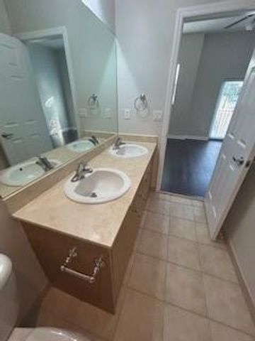 2337 Vintage Drive, Lighthouse Point, FL 33064