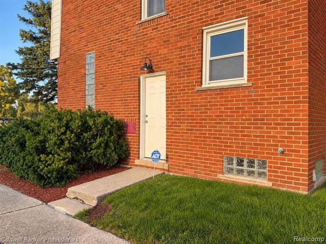 3354 E Outer Drive Drive, Detroit, MI 48234