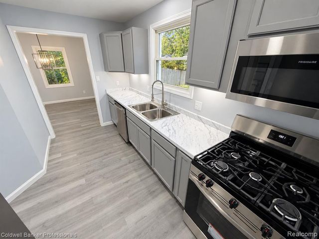 3354 E Outer Drive Drive, Detroit, MI 48234