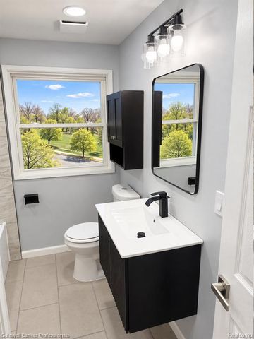 3354 E Outer Drive Drive, Detroit, MI 48234