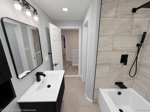 3354 E Outer Drive Drive, Detroit, MI 48234
