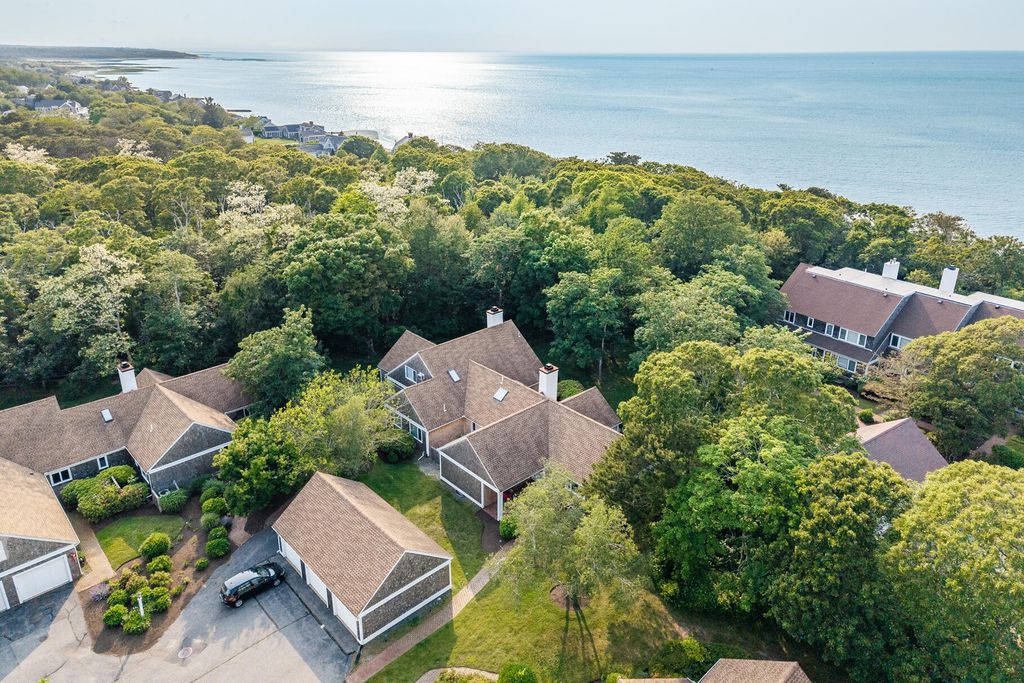 18 Juniper Circle, Brewster, MA 02631