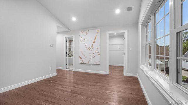 17 Hommell Street S, Valley Stream, NY 11580
