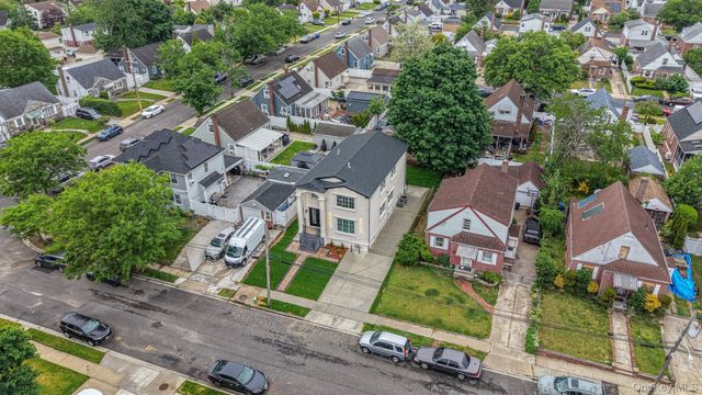 17 Hommell Street S, Valley Stream, NY 11580