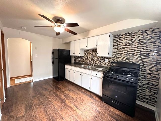 136 E Eugene Ave 2, Munhall, PA 15120