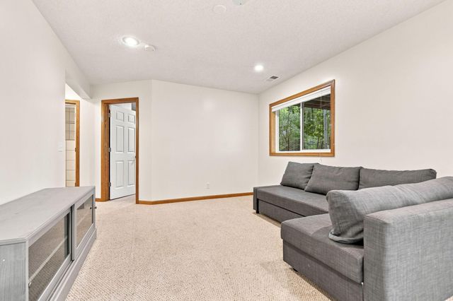 1007 3rd Avenue NW, Buffalo, MN 55313