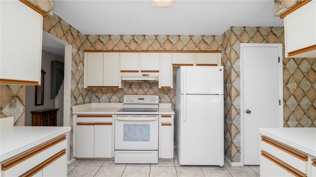 1031 ROLLING WOODS LANE, Lakeland, FL 33813
