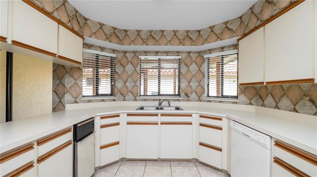 1031 ROLLING WOODS LANE, Lakeland, FL 33813