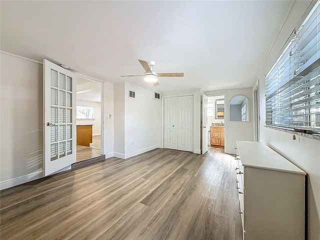 424 72ND STREET N, St Petersburg, FL 33710