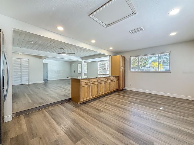 424 72ND STREET N, St Petersburg, FL 33710