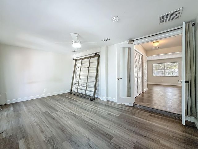 424 72ND STREET N, St Petersburg, FL 33710