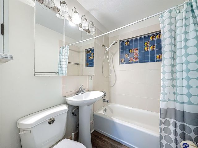 424 72ND STREET N, St Petersburg, FL 33710