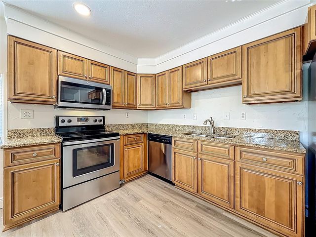 424 72ND STREET N, St Petersburg, FL 33710