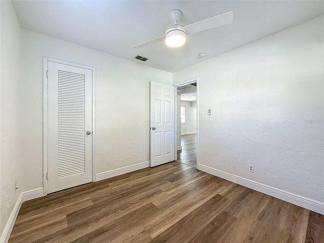 424 72ND STREET N, St Petersburg, FL 33710