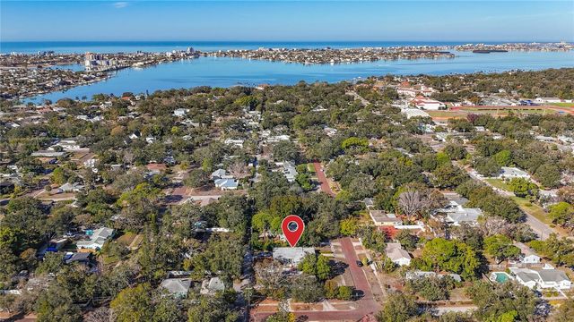 424 72ND STREET N, St Petersburg, FL 33710