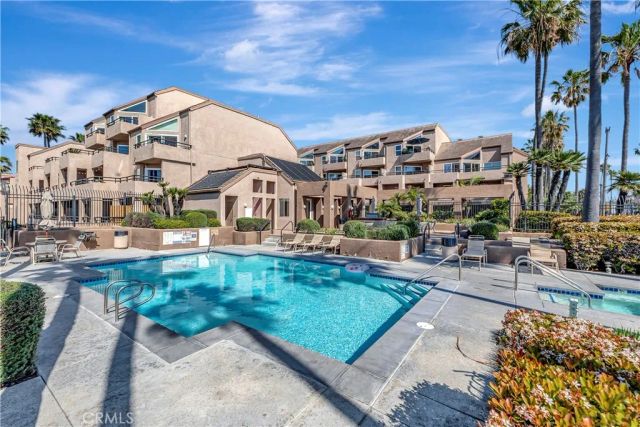 1200 Pacific Coast 426, Huntington Beach, CA 92648
