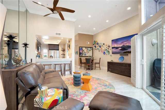1200 Pacific Coast 426, Huntington Beach, CA 92648
