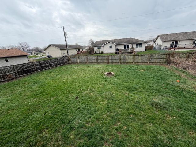 6573 Beechwood Avenue, Portage, IN 46368