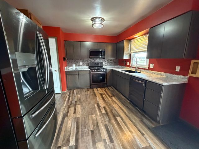 6573 Beechwood Avenue, Portage, IN 46368