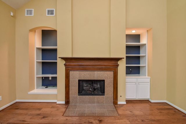 10 Renoir Trail, The Woodlands, TX 77382