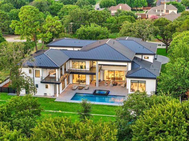 2706 N Carroll Avenue, Southlake, TX 76092