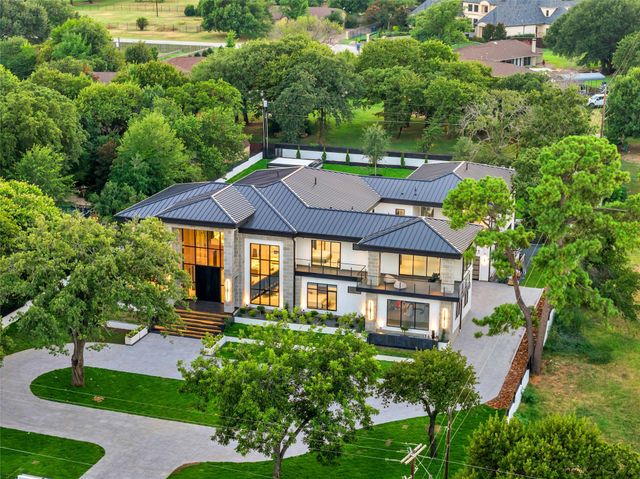 2706 N Carroll Avenue, Southlake, TX 76092