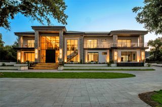 2706 N Carroll Avenue, Southlake, TX 76092