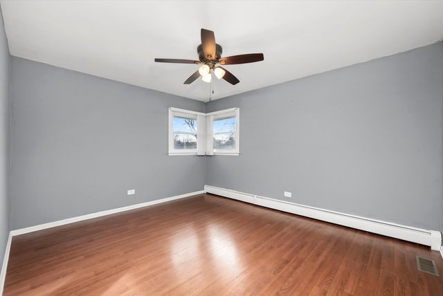 6839 W 127th Street, Palos Heights, IL 60463