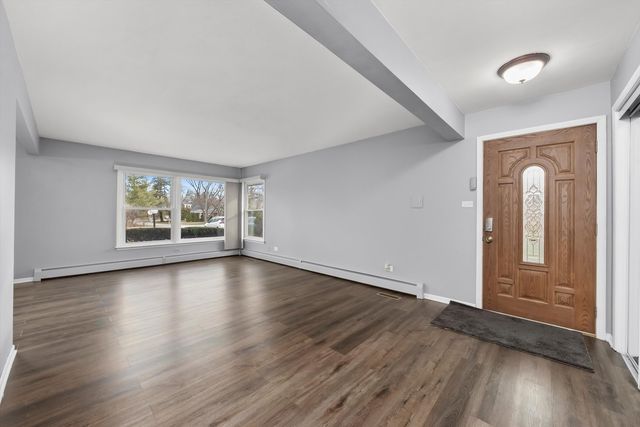 6839 W 127th Street, Palos Heights, IL 60463