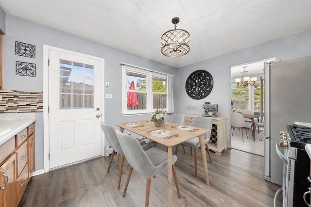 6839 W 127th Street, Palos Heights, IL 60463