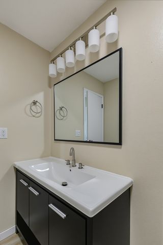 2704 Wood Dale Avenue, Davenport, IA 52804