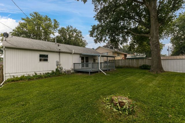2704 Wood Dale Avenue, Davenport, IA 52804